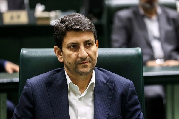 وزیر ارتباطات برای ارائه گزارش درباره کیفیت اینترنت به مجلس می‌رود