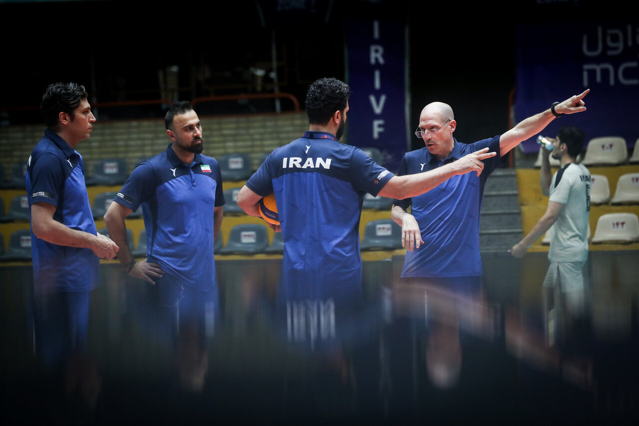 پیاتزا: مسیر خوبی پیش روی تیم ملی است/فضای خاصی در حرم تجربه کردم