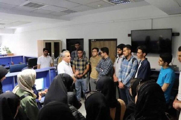 بازدید علمی دانشجویان از پژوهشگاه ارتباطات و فناوری اطلاعات