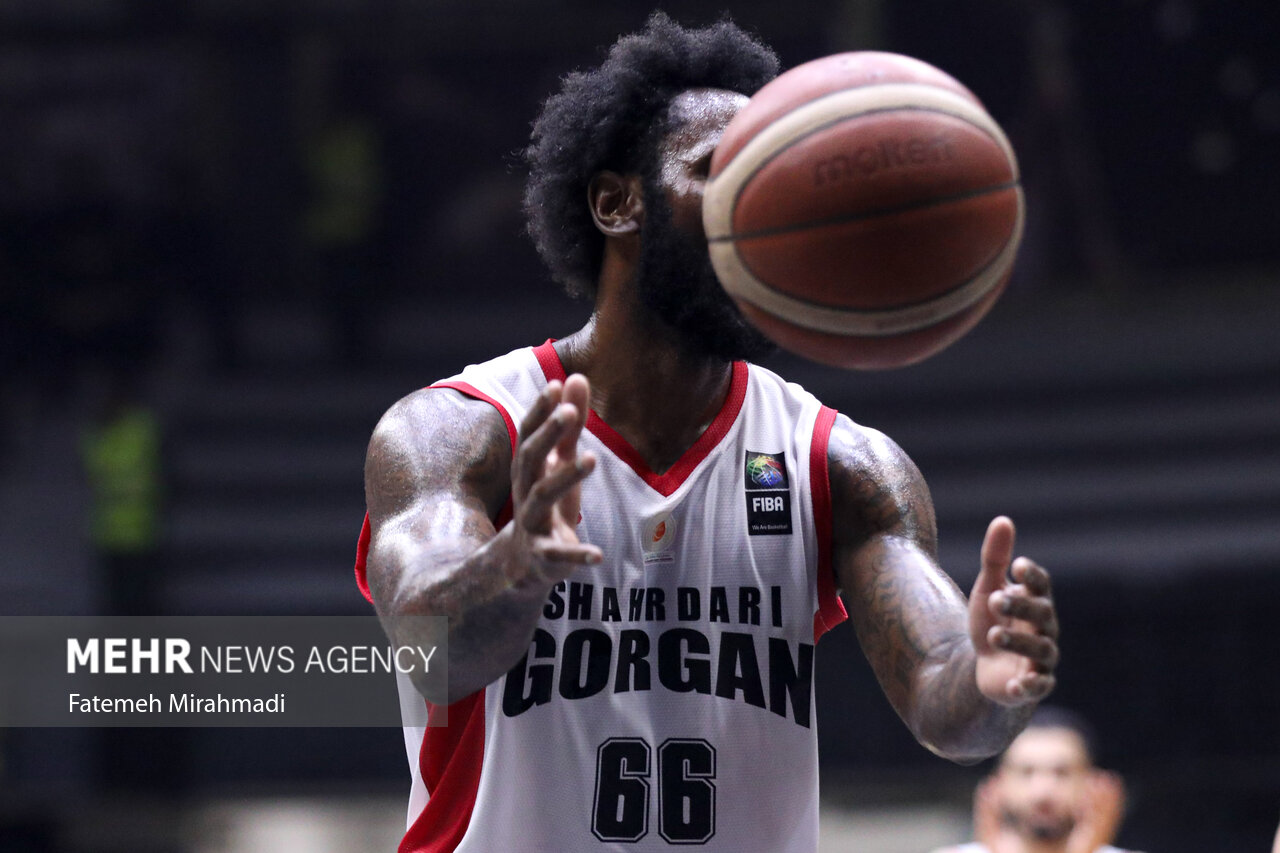 بدهی قهرمان لیگ برتر بسکتبال به فدراسیون