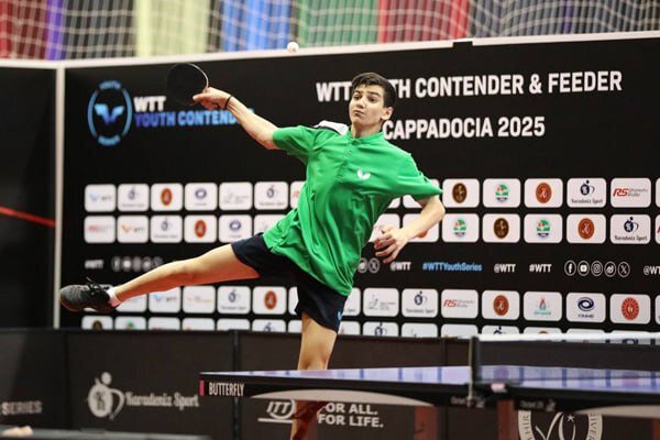 نابغه تنیس روی میز ایران مسابقات جهانی را با برد آغاز کرد