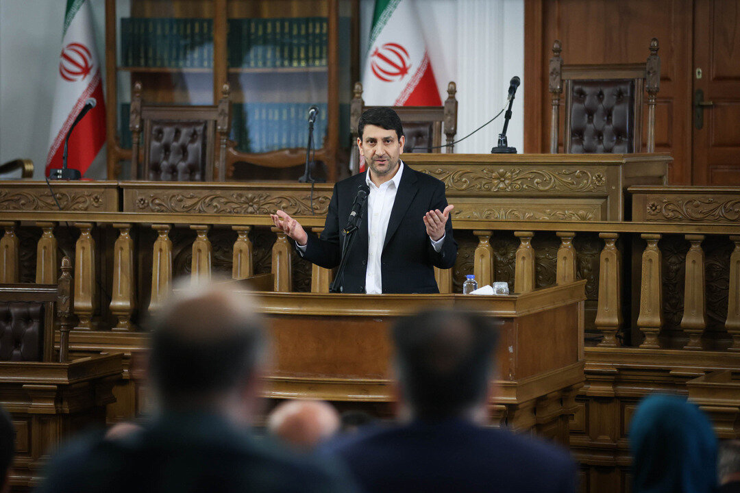 وزیر ارتباطات : هوش مصنوعی معادلات اقتصادی، سیاسی و اجتماعی را تغییر می‌دهد