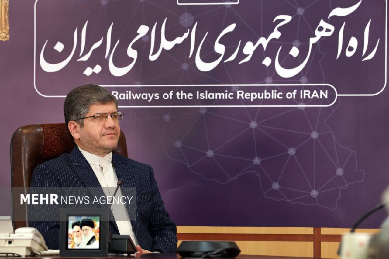 بن‌بست مسافری راه‌آهن اصفهان رفع شد؛ بازگشت قطارهای شیراز - تهران