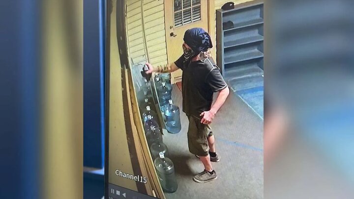 حمله به چندین مسجد در ایالت تگزاس آمریکا؛ستاره داوود بر در ورودی مسجد/عکس